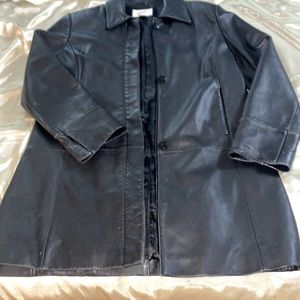 Jaqueline Ferrar Genuine Lambskin Black Leather Size Large long jacket